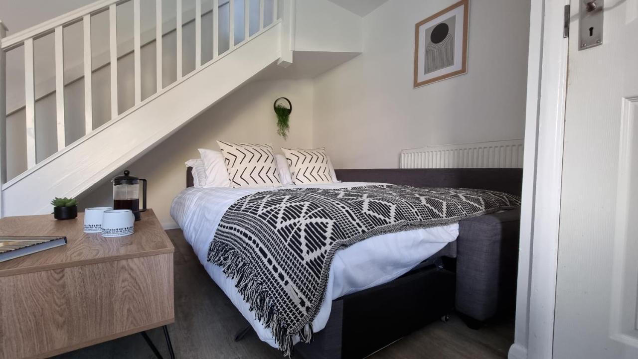 Haxby House By Switchback Stays Cardiff Exteriör bild